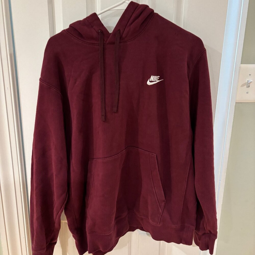 Nike Men's Burgundy Hoodie